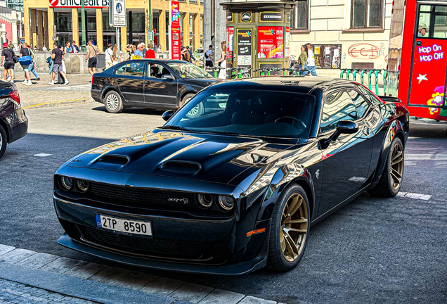 Dodge Challenger SRT Hellcat Widebody