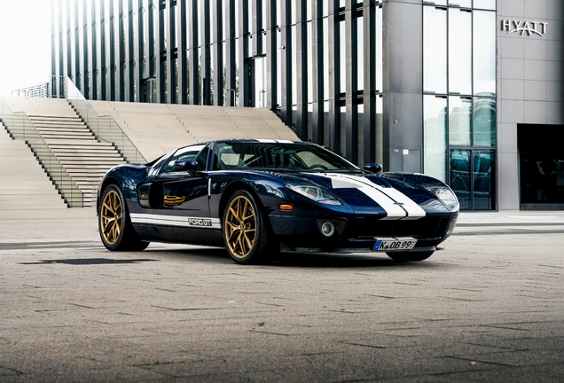 Ford GT
