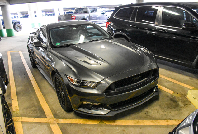 Ford Mustang GT 2015