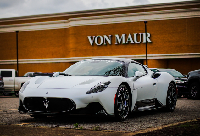 Maserati MC20