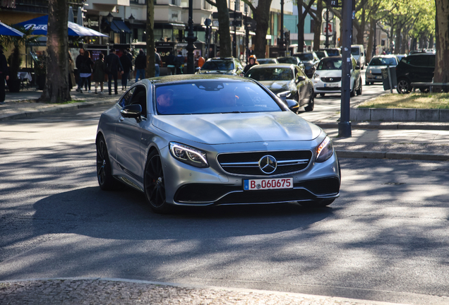 Mercedes-AMG S 63 Coupé C217