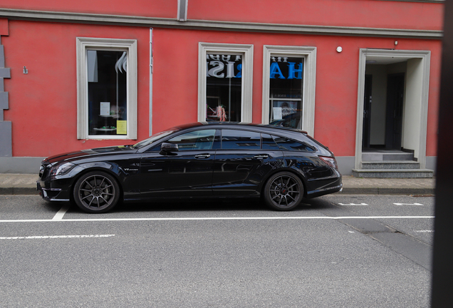 Mercedes-Benz CLS 63 AMG S X218 Shooting Brake