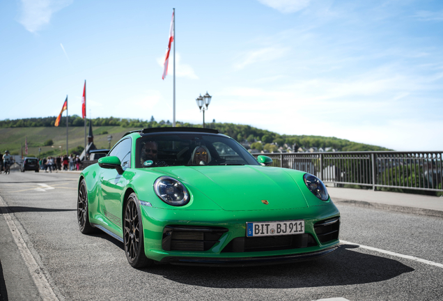 Porsche 992 Carrera GTS