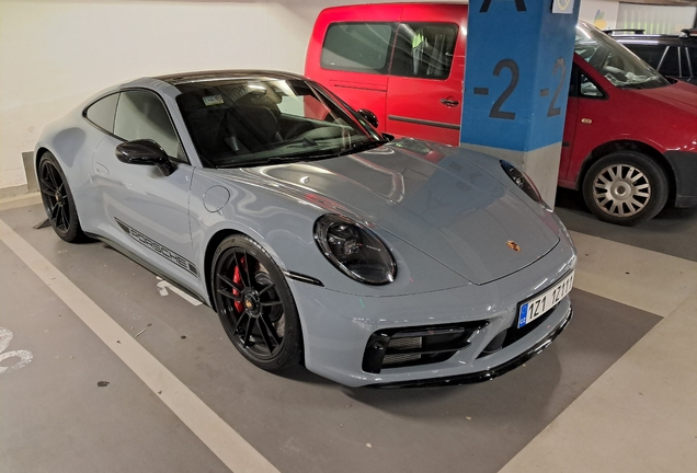 Porsche 992 Carrera GTS