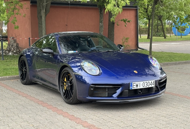 Porsche 992 Carrera GTS