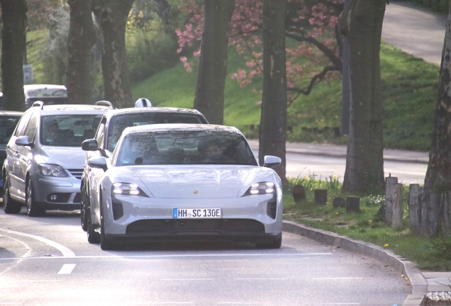 Porsche Taycan GTS