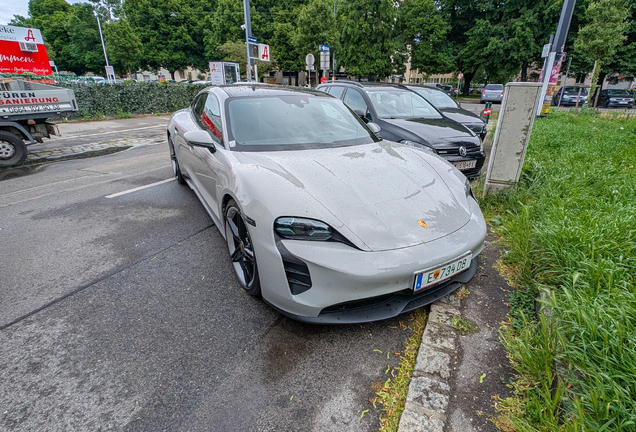 Porsche Taycan GTS