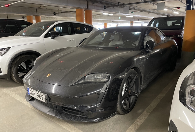 Porsche Taycan Turbo