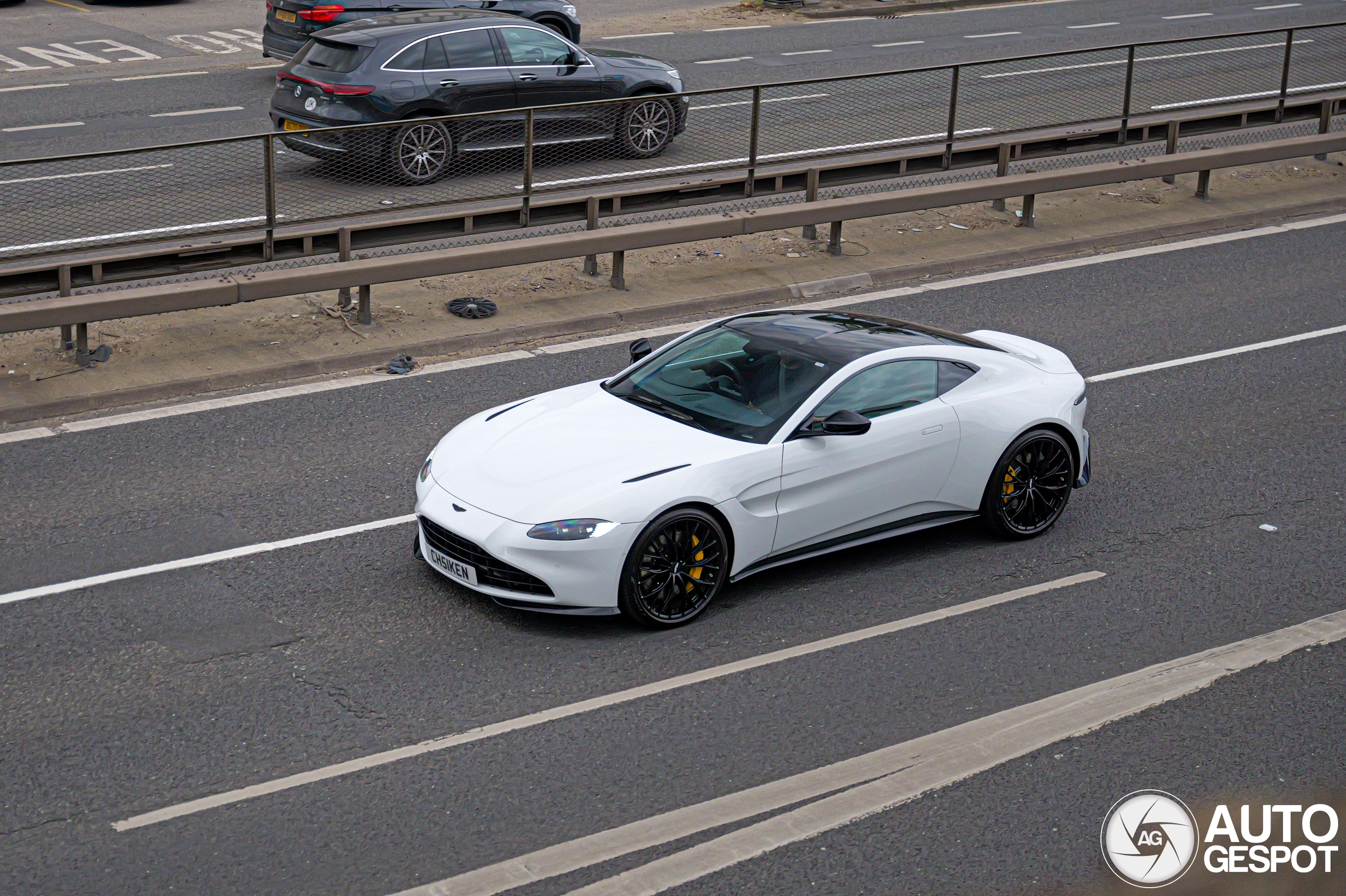 Aston Martin V8 Vantage 2018