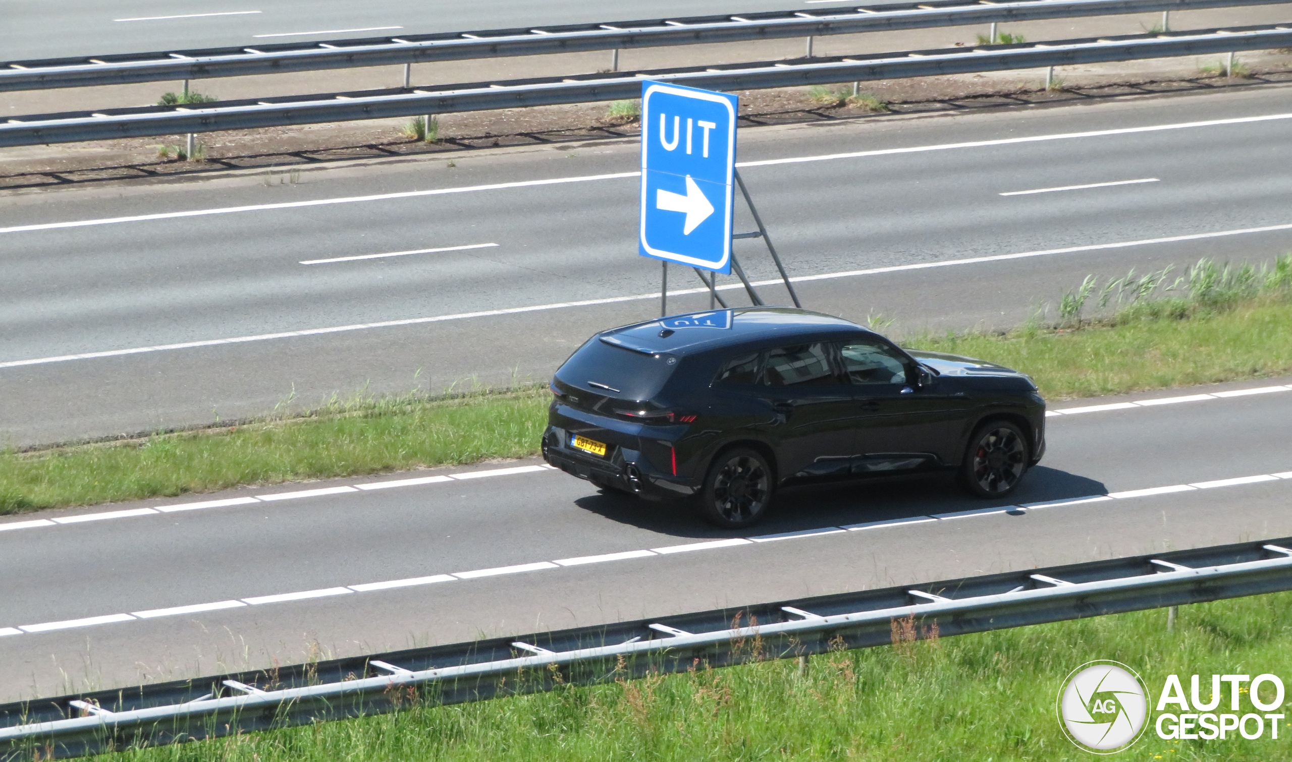BMW XM G09