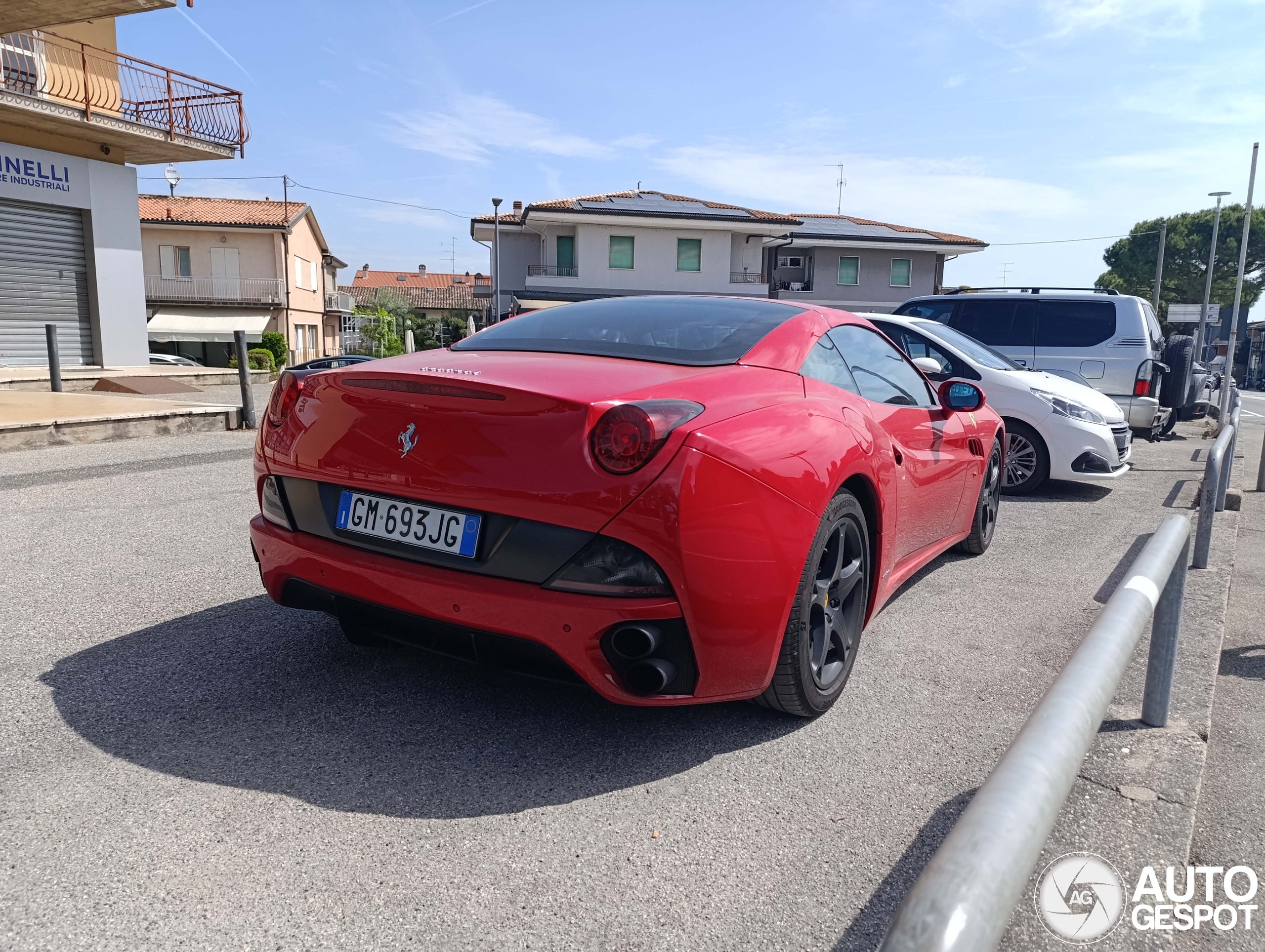 Ferrari California