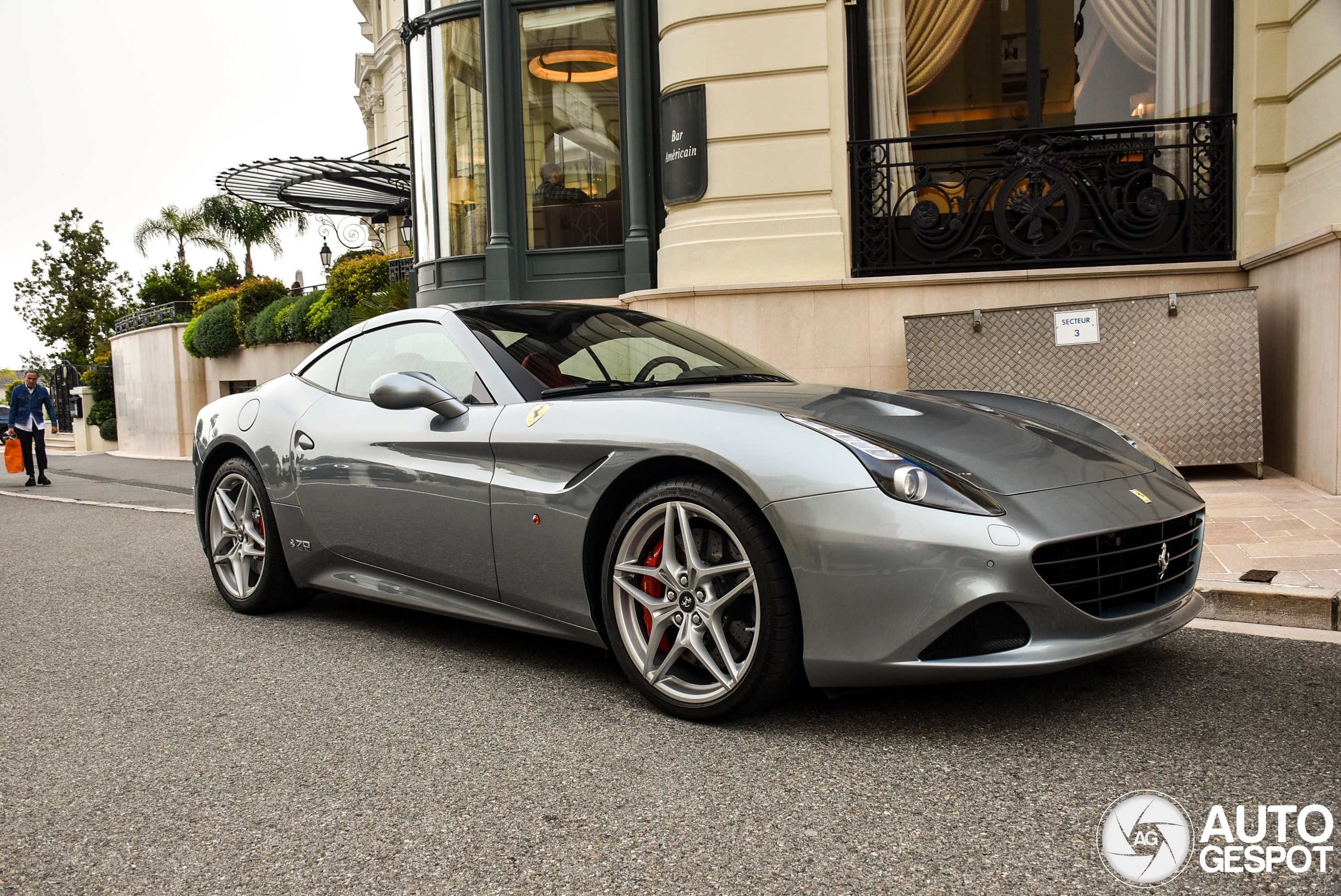Ferrari California T