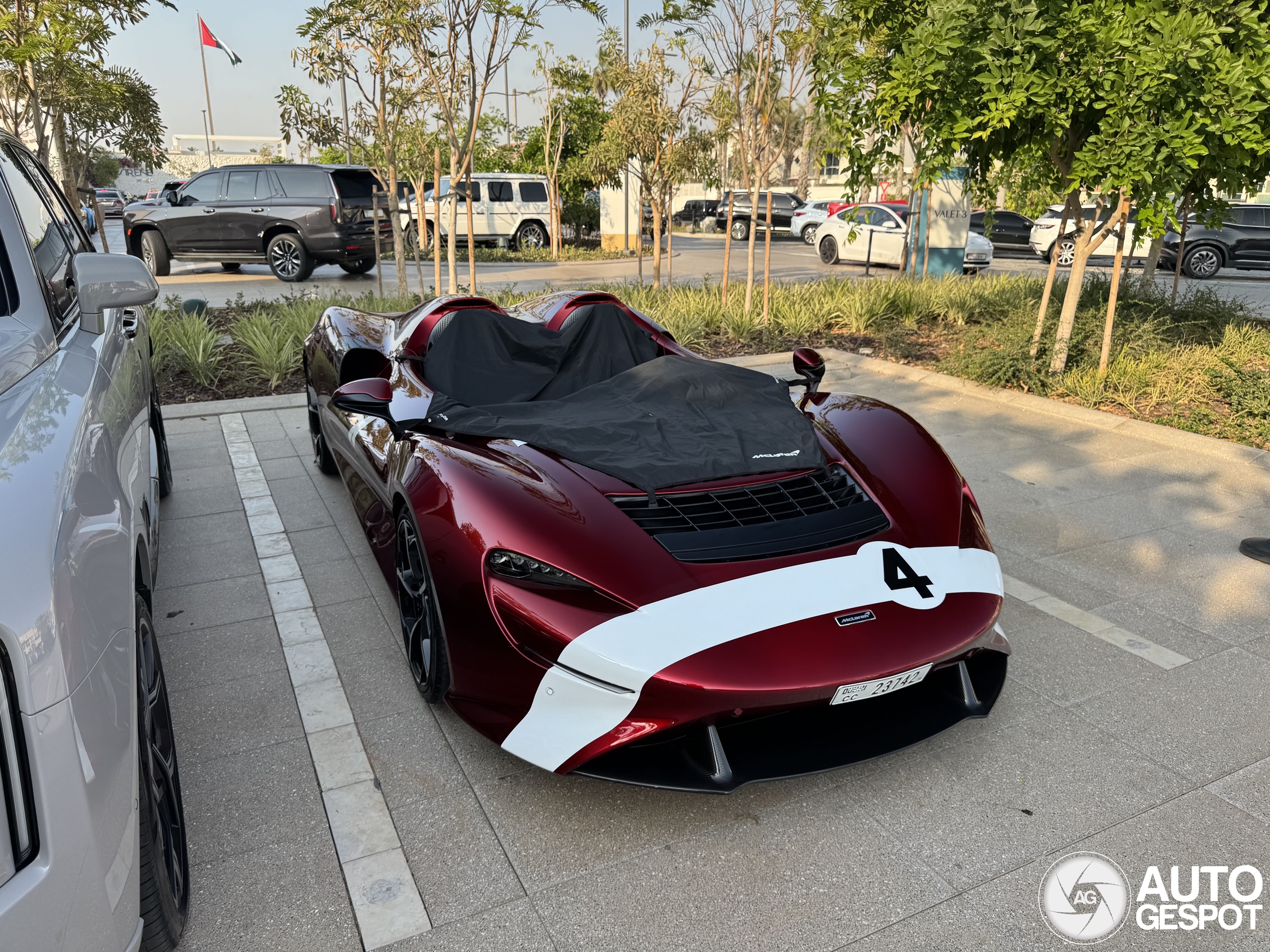 Een McLaren Elva op je beeldscherm is altijd lekker