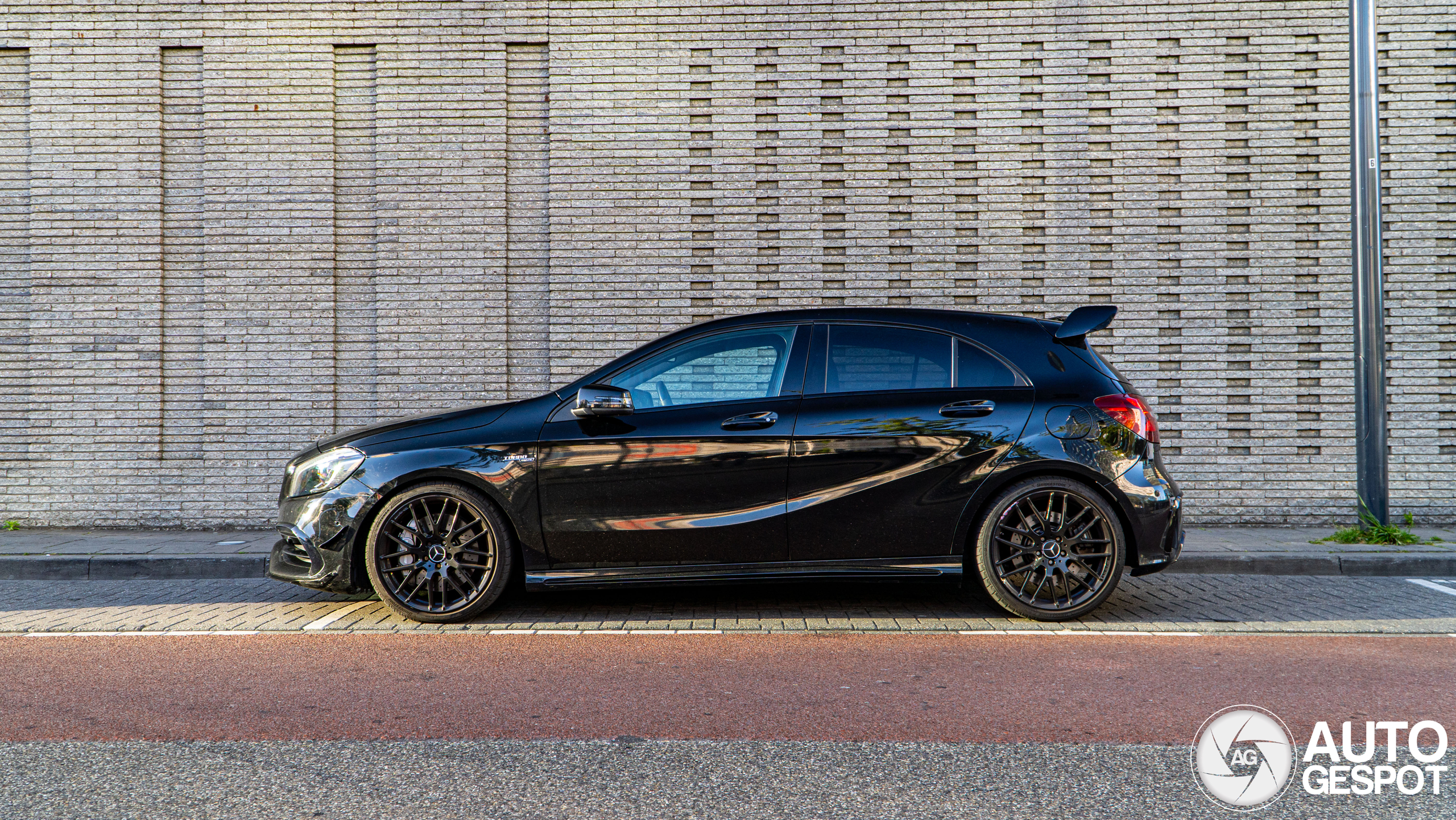 Mercedes-AMG A 45 W176 2015