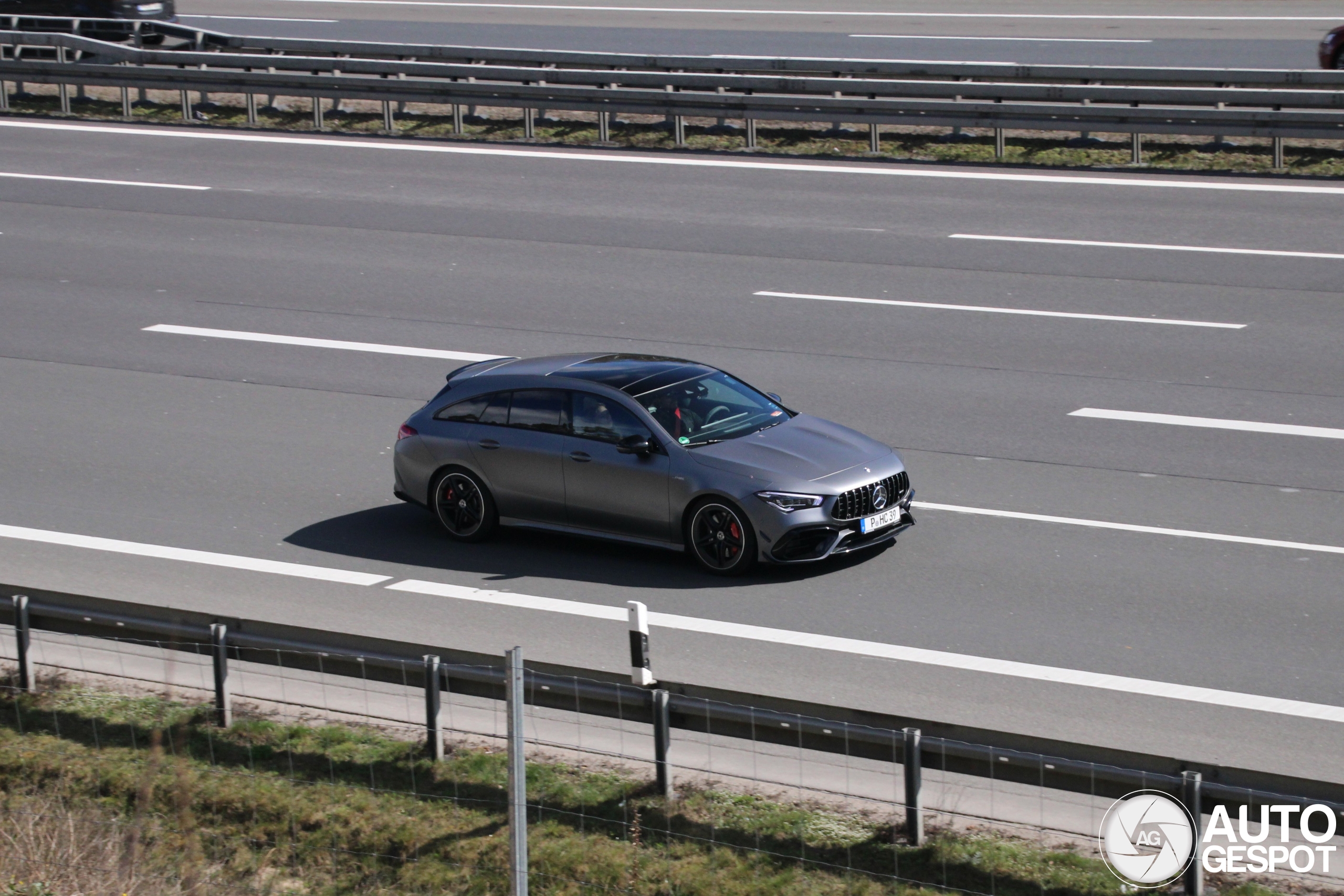 Mercedes-AMG CLA 45 S Shooting Brake X118
