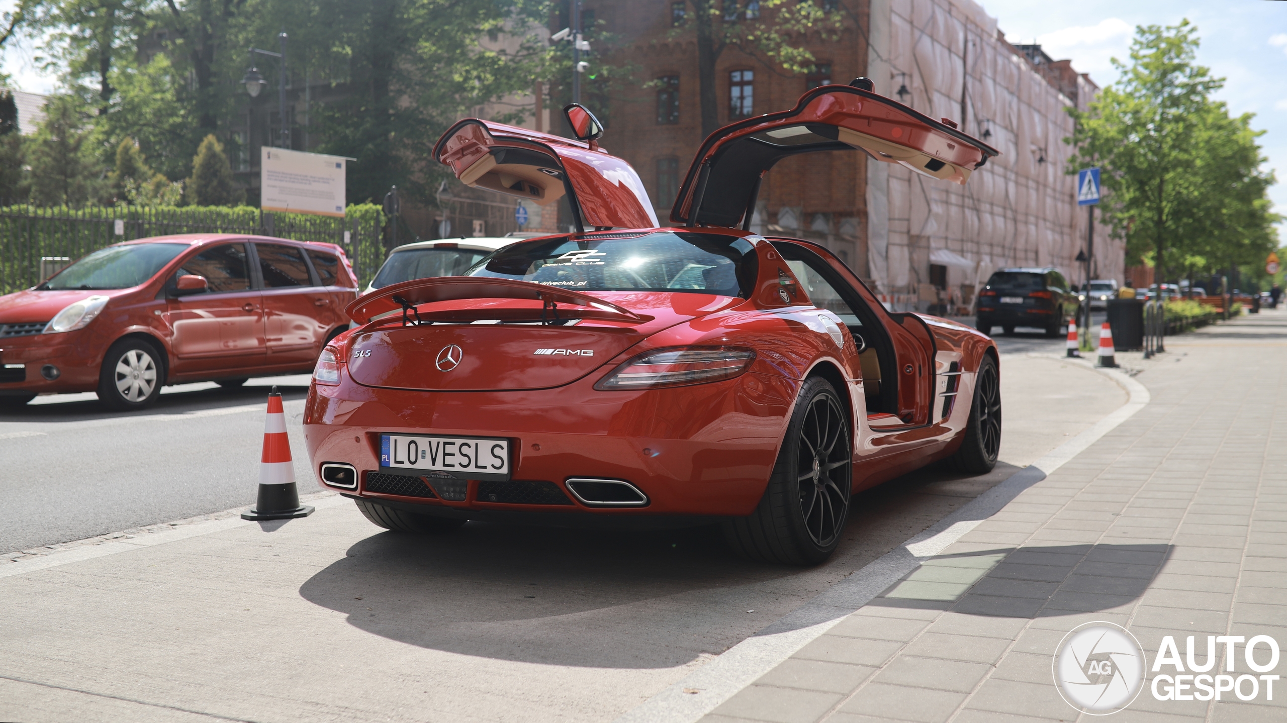Mercedes-Benz SLS AMG