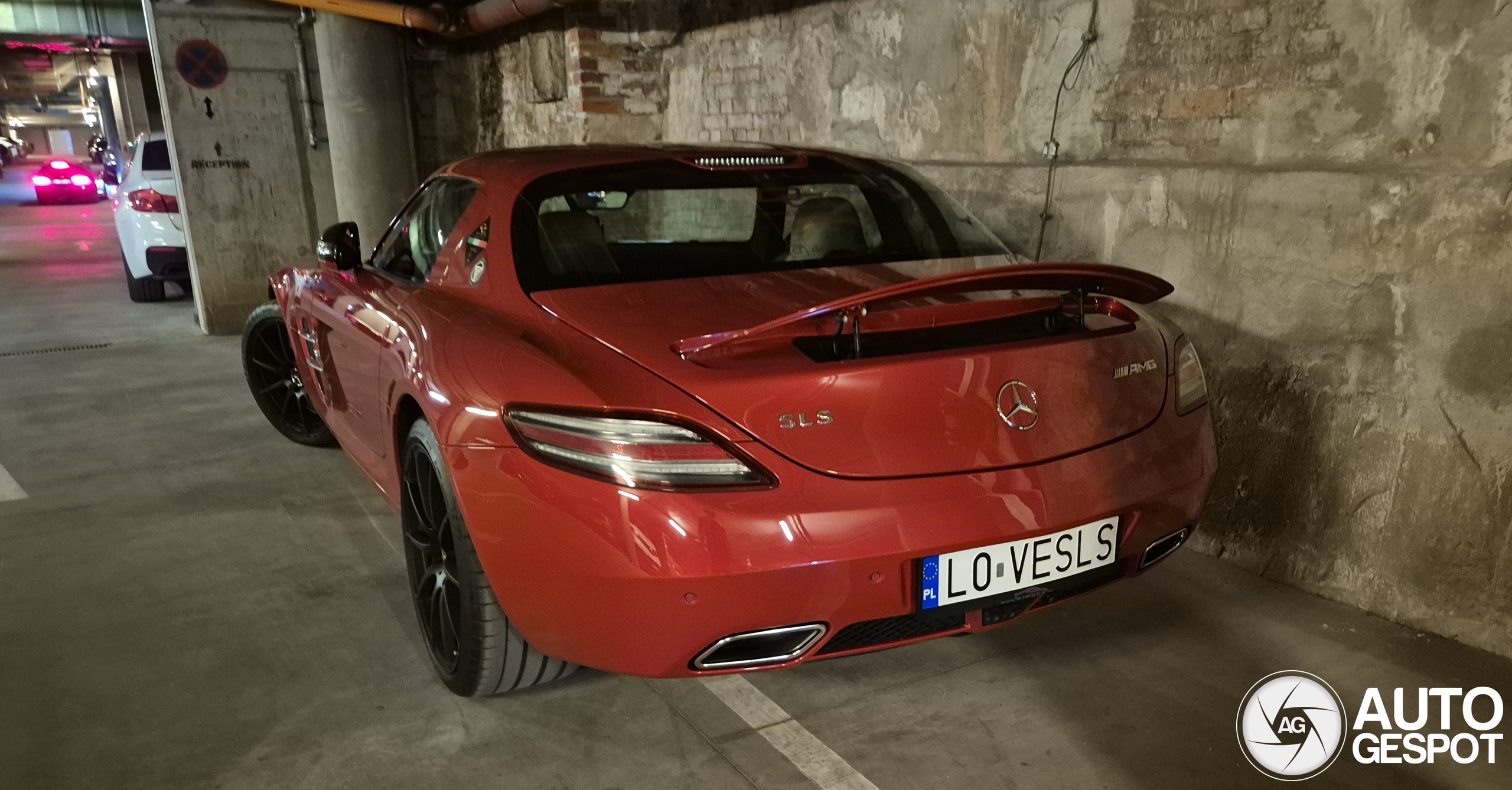 Mercedes-Benz SLS AMG