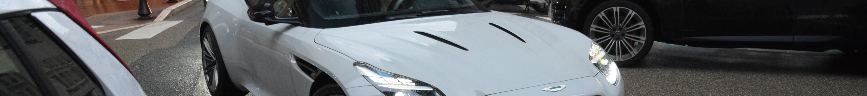 Aston Martin DB12 Volante