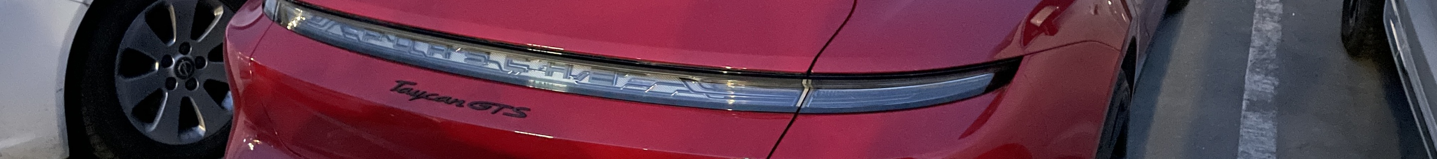Porsche Taycan GTS Sport Turismo