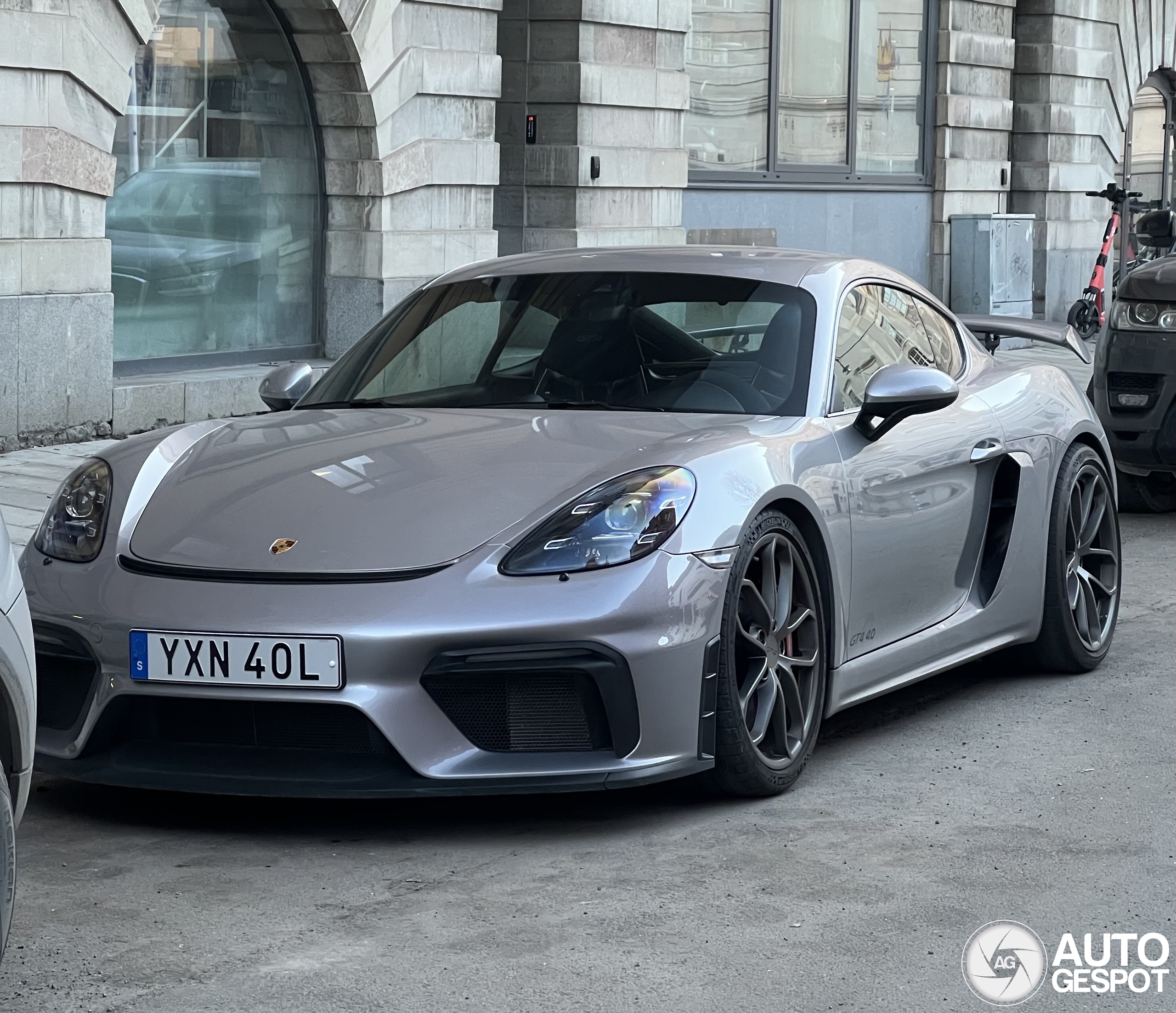 Porsche 718 Cayman GT4