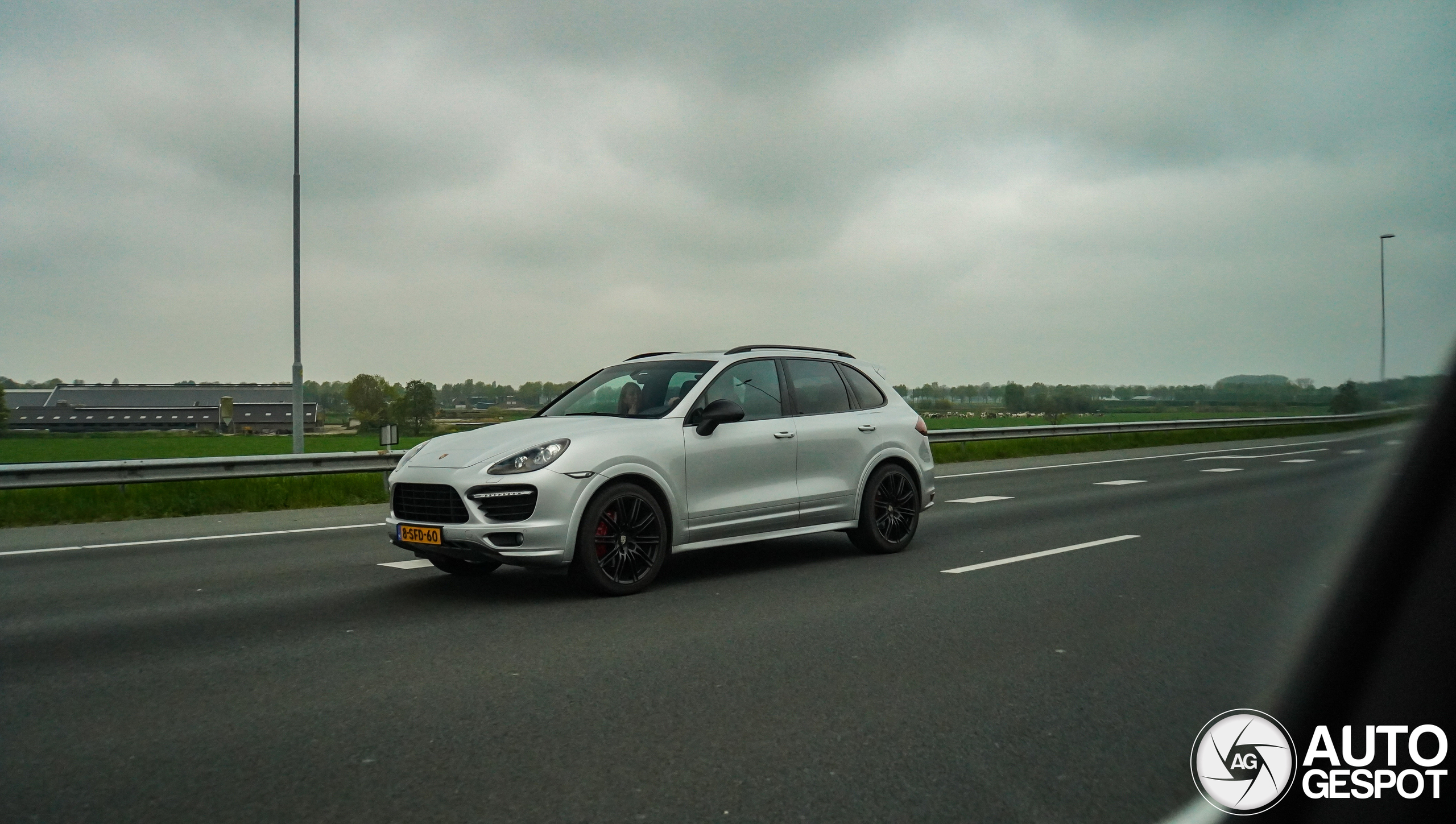 Porsche 958 Cayenne GTS