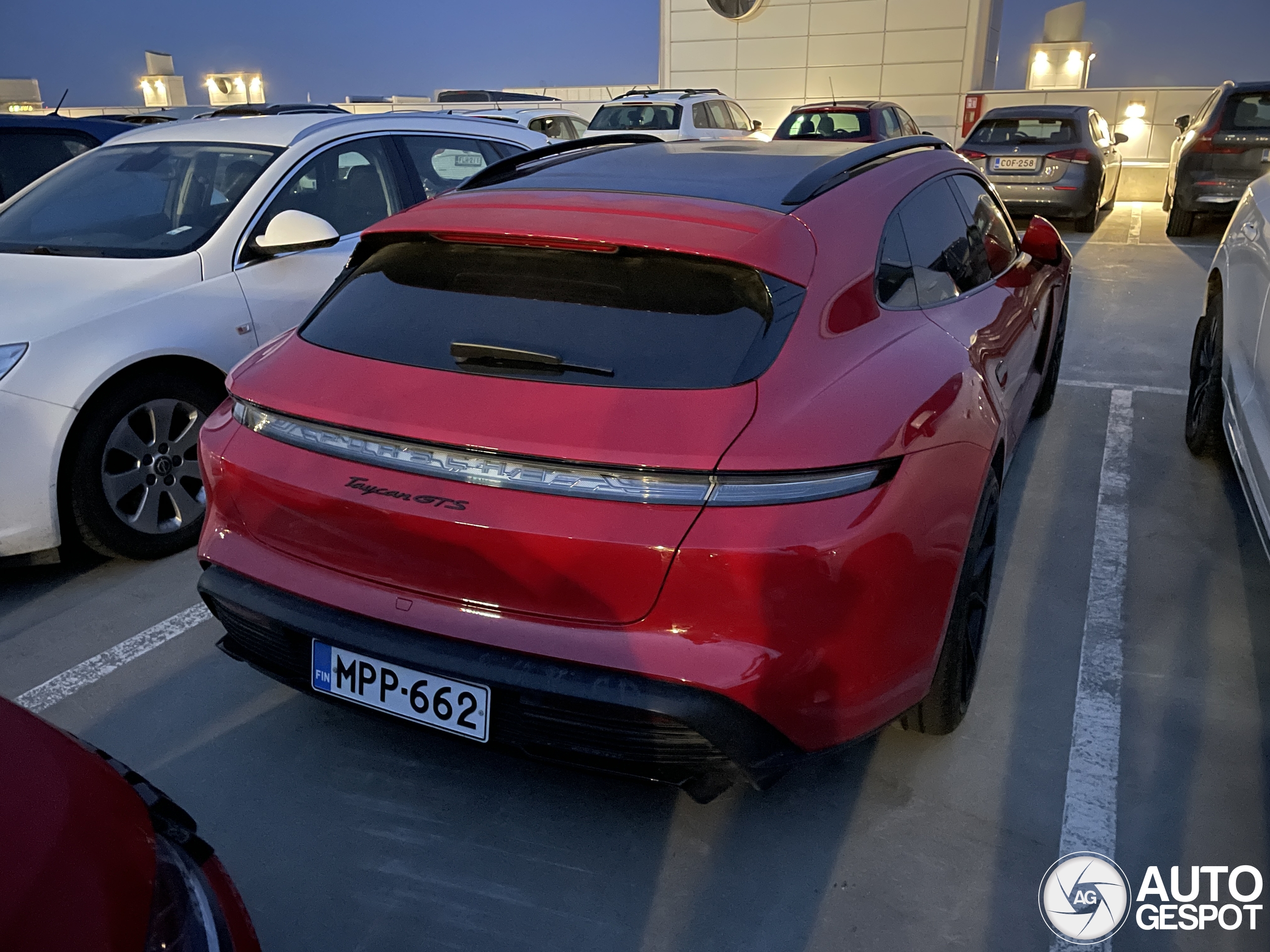 Porsche Taycan GTS Sport Turismo