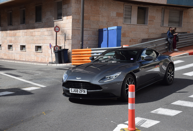 Aston Martin DB11