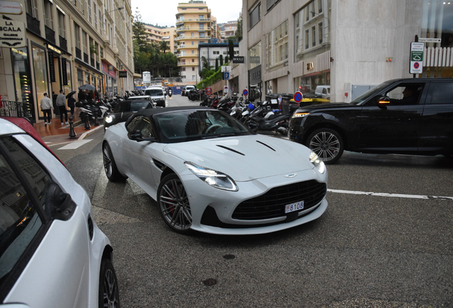 Aston Martin DB12 Volante