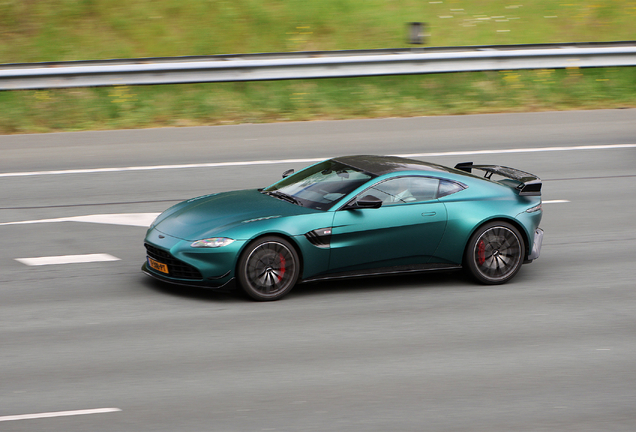 Aston Martin V8 Vantage Formula 1 Edition