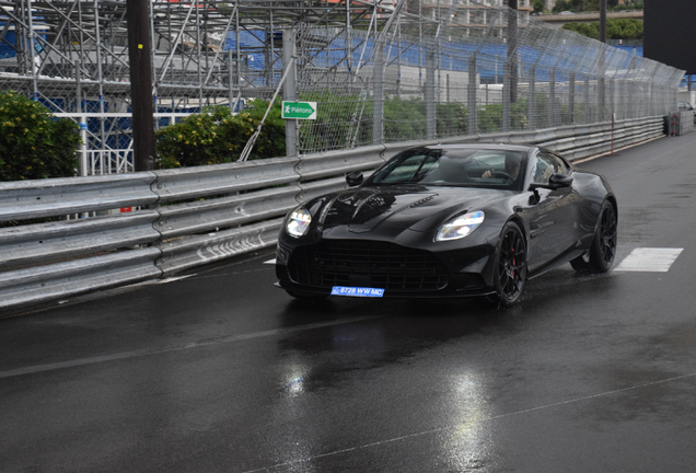 Aston Martin Vanquish 2025