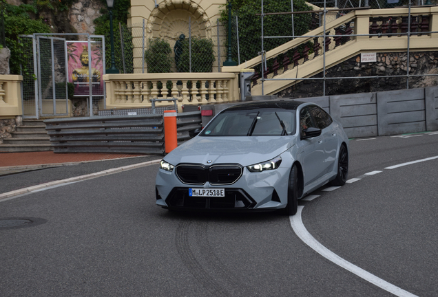 BMW M5 G90