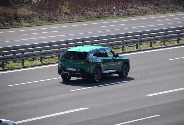 BMW XM G09