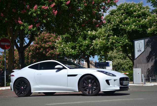 Jaguar F-TYPE S Coupé