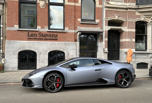 Lamborghini Huracán LP640-4 EVO