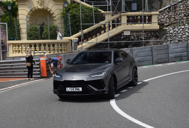 Lamborghini Urus Performante