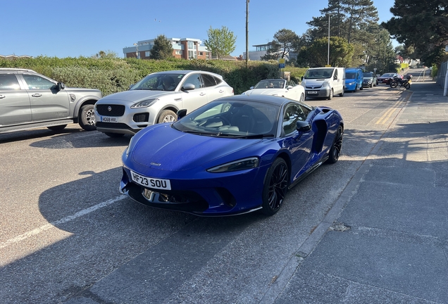McLaren GT