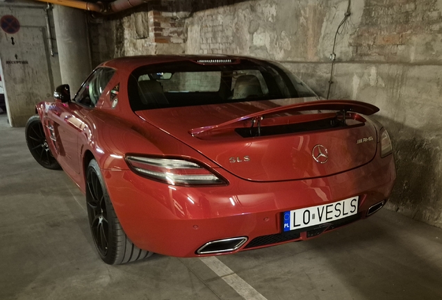 Mercedes-Benz SLS AMG