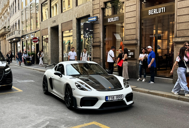 Porsche 718 Cayman GT4 RS Weissach Package