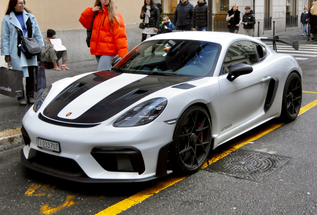 Porsche 718 Cayman GT4 RS Weissach Package
