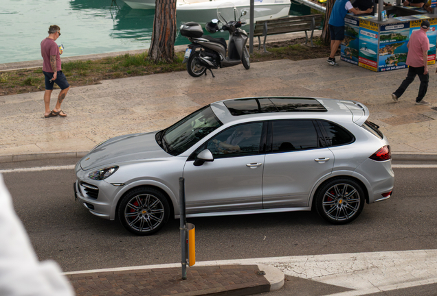 Porsche 958 Cayenne GTS