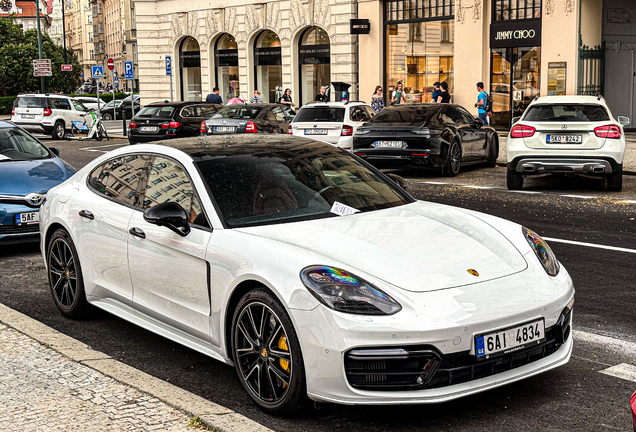 Porsche 971 Panamera Turbo
