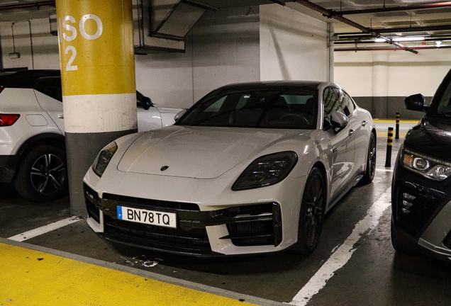 Porsche 972 Panamera Turbo E-Hybrid