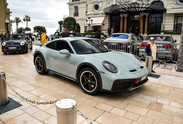 Porsche 992 Dakar