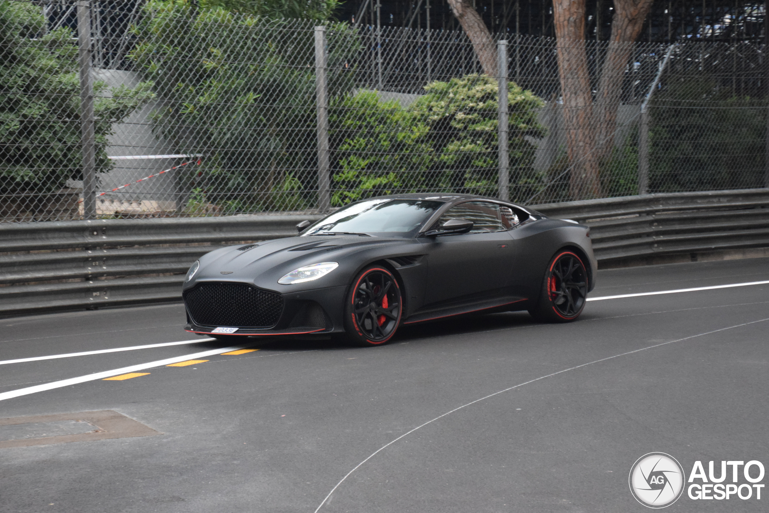 Aston Martin DBS Superleggera