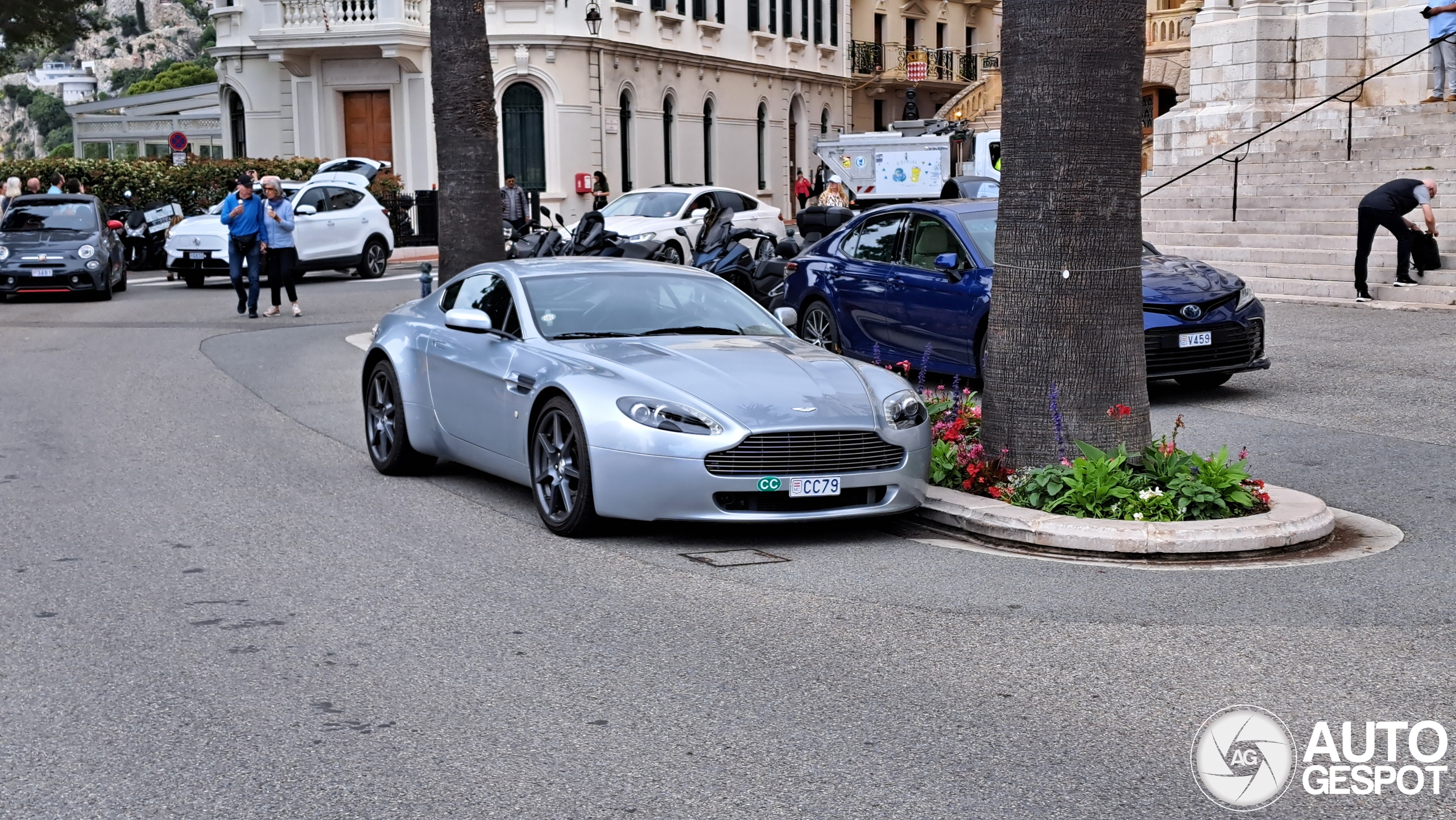 Aston Martin V8 Vantage