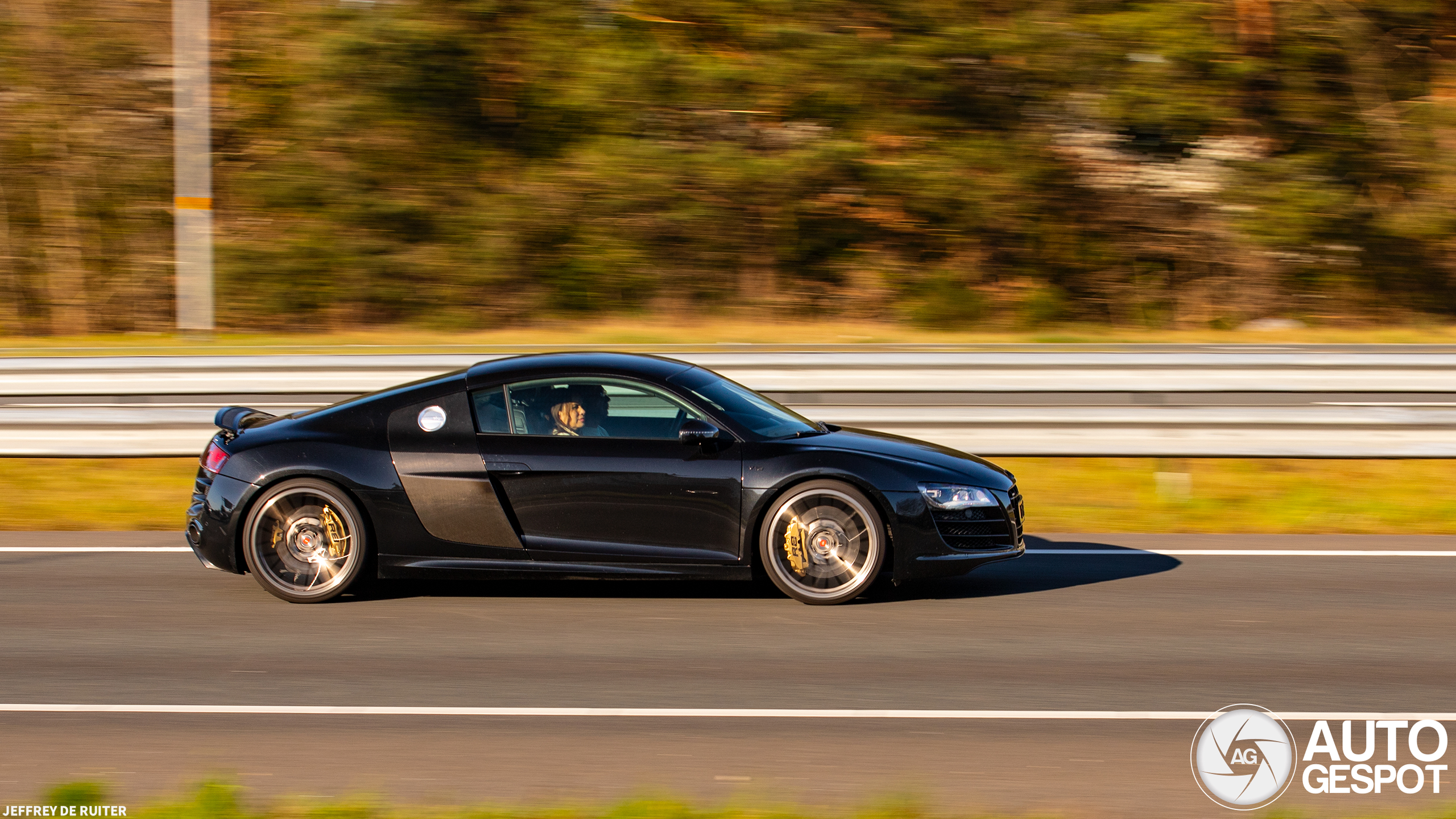 Audi R8 V10