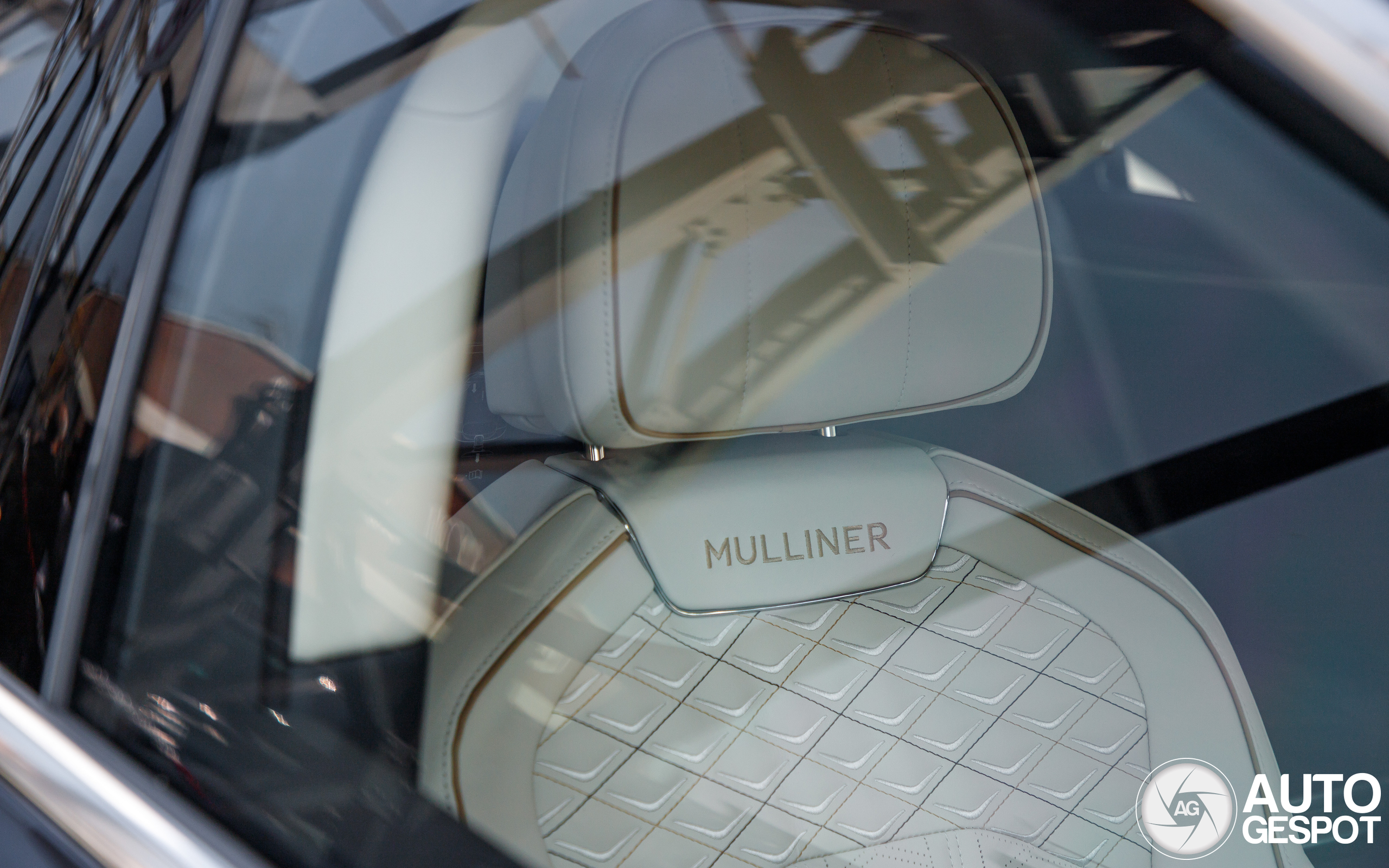 Bentley Flying Spur Mulliner 2025