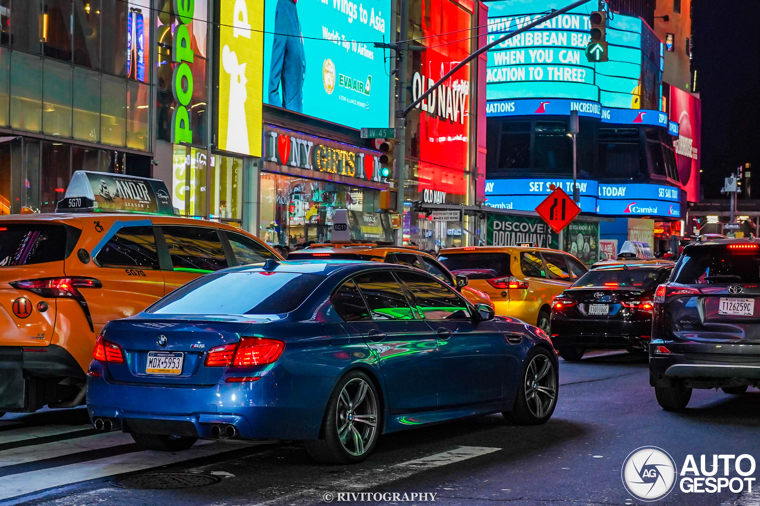 BMW M5 F10 2011
