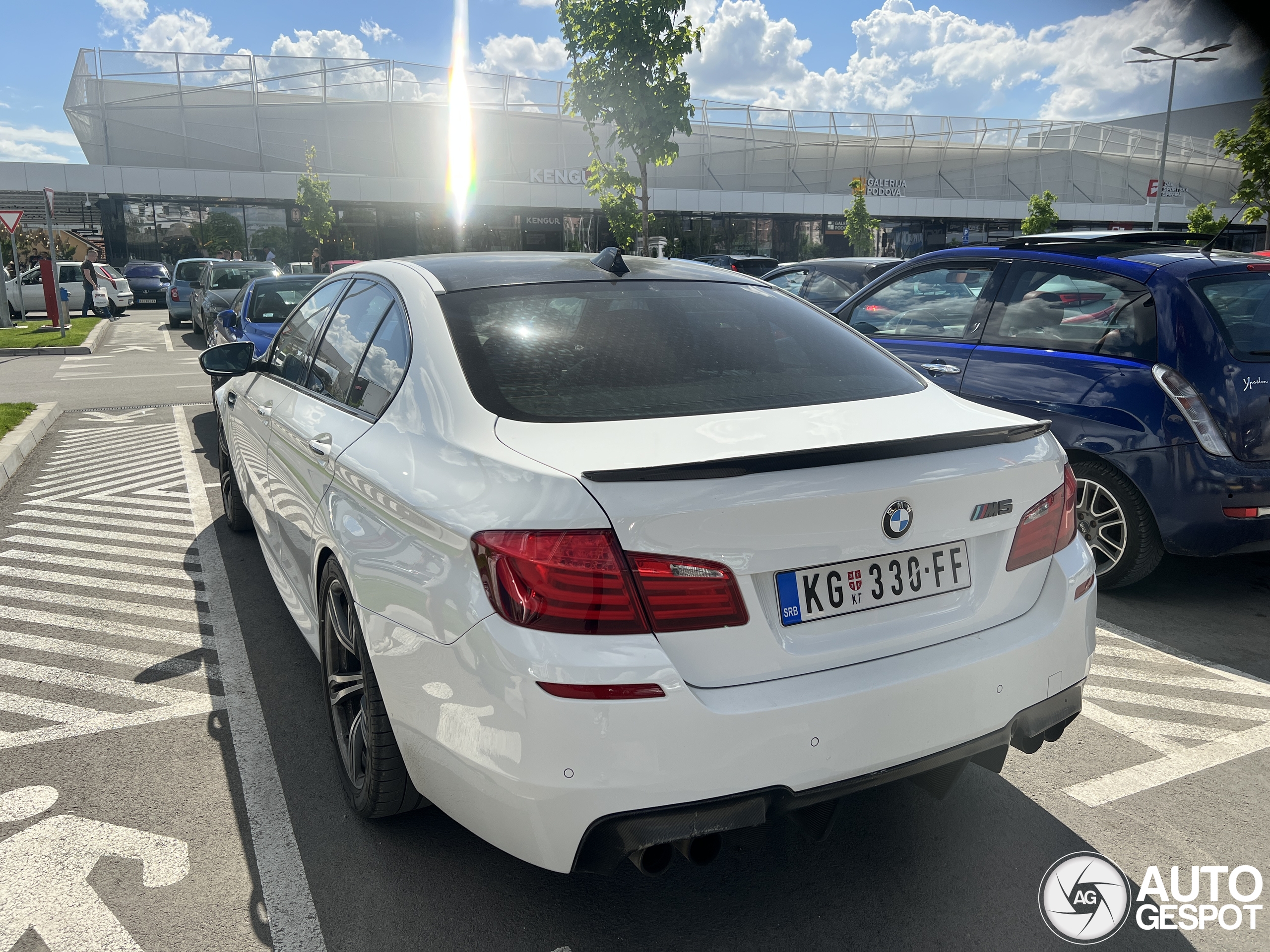 BMW M5 F10 2011