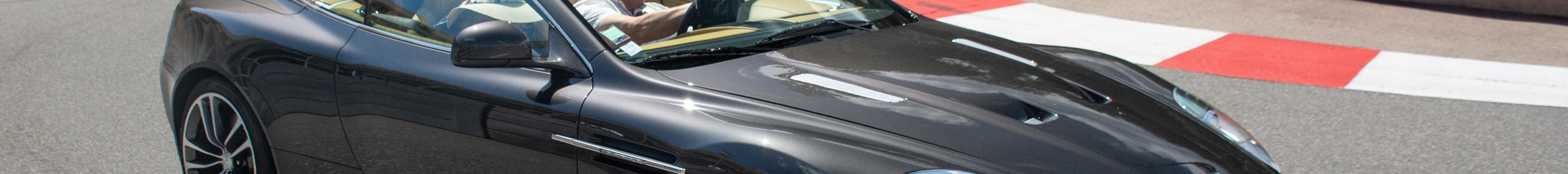 Aston Martin DBS Volante